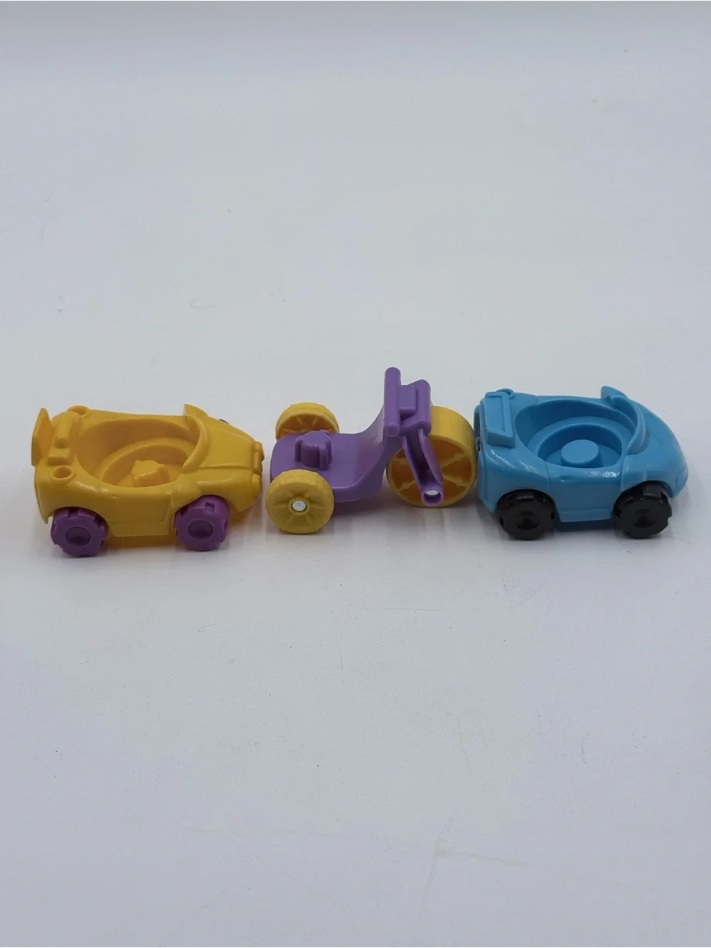 Fisher Price Little People Cars Tricycle Lot - Action Ramps/Big Helpers Garage